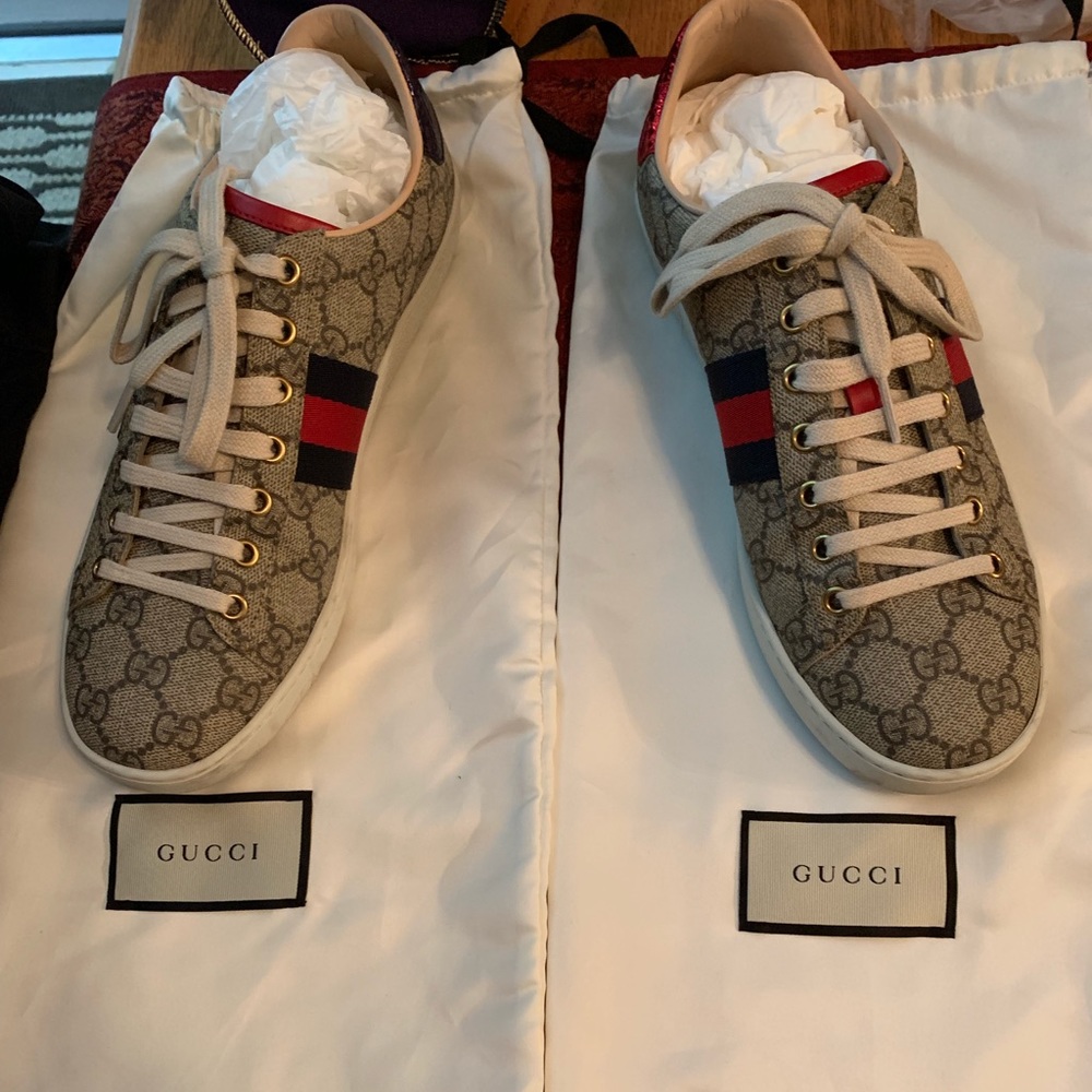 Gucci shoes PRICE DROP ‼️‼️💎 - Picture 2 of 8